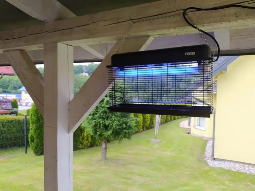 Insect Killer Lamp Pro 36 - водоустойчива лампа против насекоми 120m2