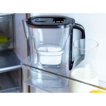 D3 Slim Filter Jug Black - кана за пречистване на вода 2.7л